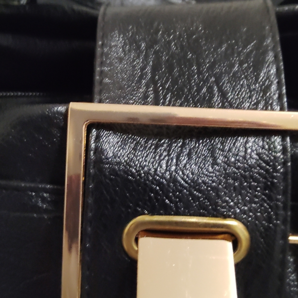 Elegant Black Leather Women's Bag